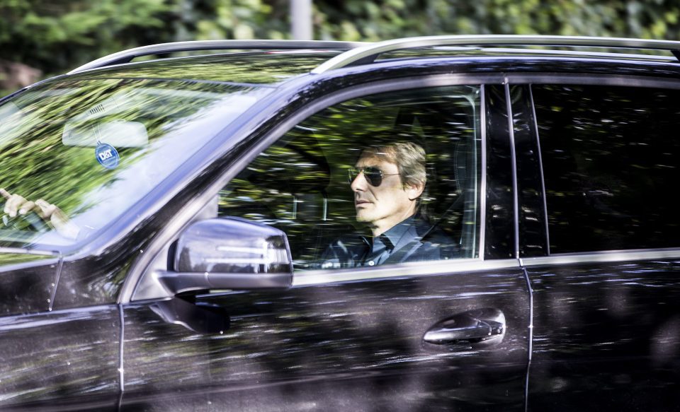 Conte chất lừ trong ngày đầu tiên làm việc tại Chelsea