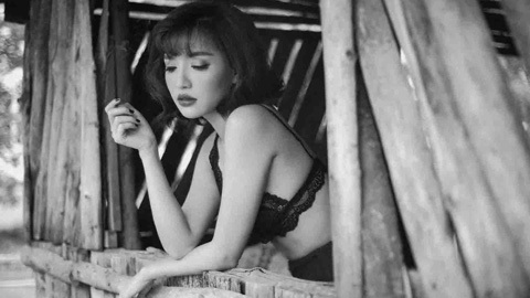 Bích Phương tung loạt ảnh quyến rũ khó rời mắt