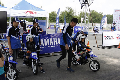 Y-Motor Sport: Sân chơi mới cho người yêu thích xe côn tay