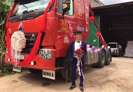 Chú rể Cao Bằng dùng 2 đầu container hạng nặng “kéo” nàng về dinh