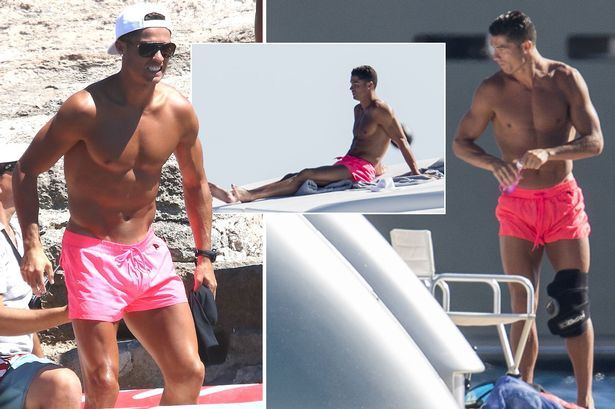 Ronaldo lại diện quần hồng, làm chị em thao thức