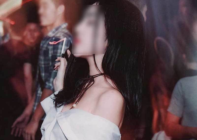 Hot Girl Mê Đi Bar Chia Sẻ Gây Tranh Cãi