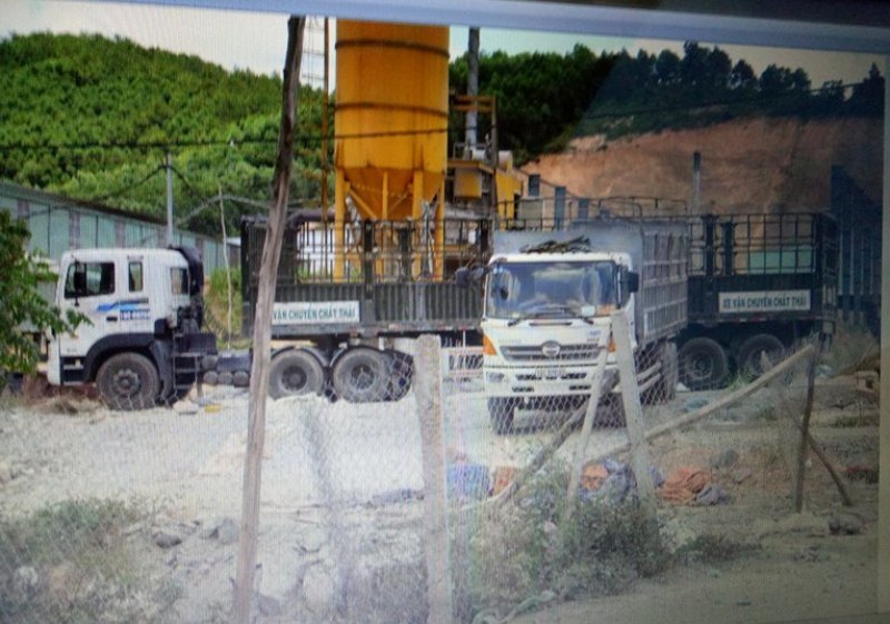 Sợ chở chất thải Formosa, xe tải đột ngột quay về Hà Tĩnh