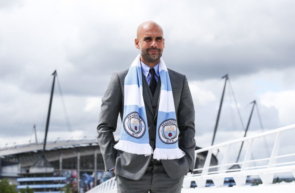 Điều ít biết về lương, thưởng của Pep ở Man City