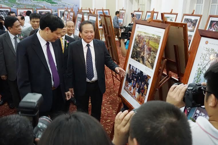 Triển lãm Ảnh và Phim phóng sự cộng đồng ASEAN tại Huế