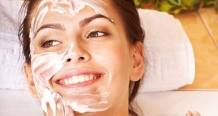 Da trắng sáng cực nhanh với 4 mặt nạ dễ làm, chị em nên thử ngay