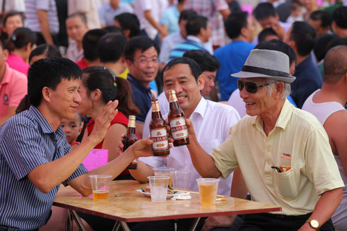 6000 lượt khách Bắc Giang dự lễ hội Bia Hà Nội 2016