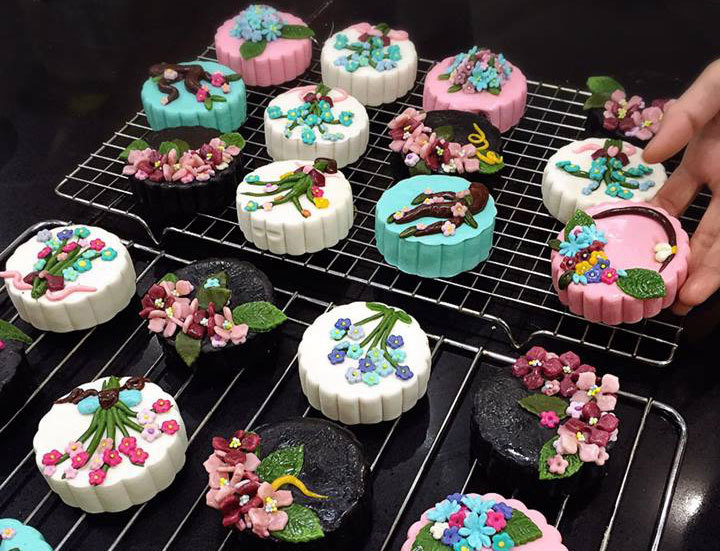 Mỗi năm làm thêm 1 tháng: Chị gái công sở thu 200 triệu