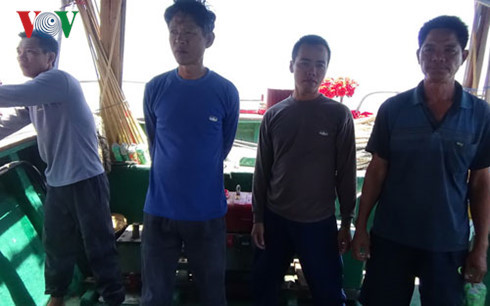 Xua đuổi 6 tàu cá TQ vi phạm ra khỏi vùng biển Việt Nam