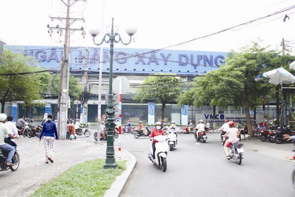 Phạm Công Danh: 'Kẻ ngoại đạo' sao lọt được vào ngân hàng?