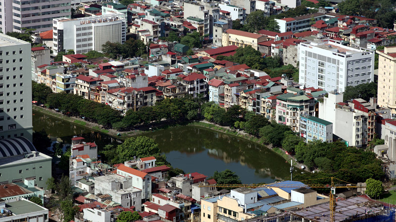 Đau 'chết đi sống lại' vì vợ qua đời, một giờ sau mới biết y tá báo nhầm