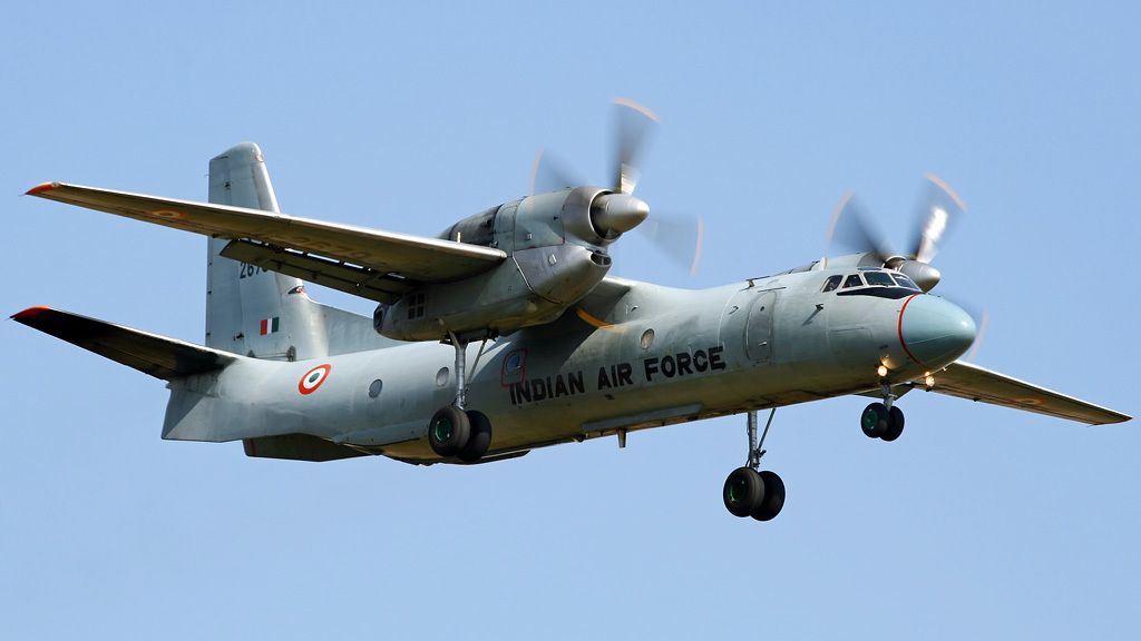 Máy bay quân sự Ấn Độ đột ngột mất tích