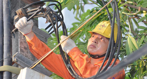 EVN cam kết giảm thiểu sự cố mất điện dù nóng trên 36°C