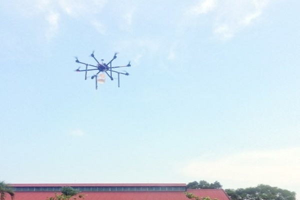 thiết bị bay phun thuốc trừ sâu