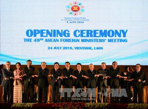 Ngoại trưởng ASEAN ra tuyên bố hết sức quan ngại về Biển Đông