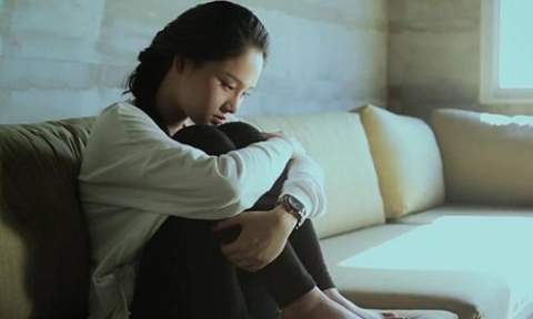 Em không biết cái thai là của sếp hay bạn thân chồng