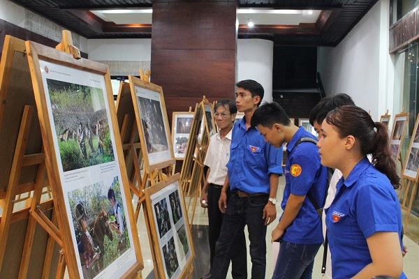 Cộng đồng ASEAN qua triển lãm ảnh và phim phóng sự - tài liệu