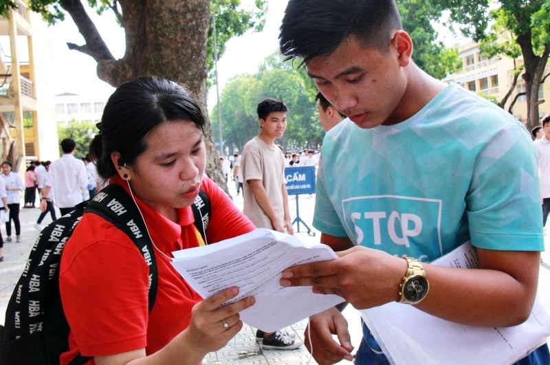 Các đại học đồng loạt công bố điểm xét tuyển