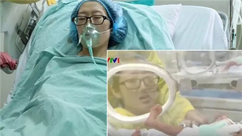 Cộng đồng mạng rơi nước mắt với clip mẹ ung thư gặp con lần đầu và lần cuối