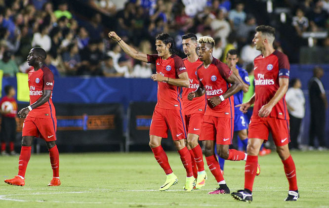 PSG vô đối, nghiền nát Leicester 4-0