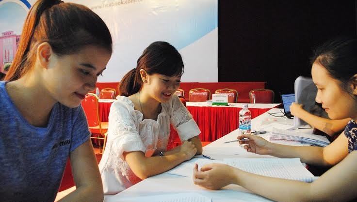 Xét tuyển đại học 2016: Ngày đầu không 