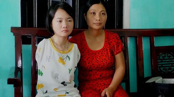 Đặc cách xét tuyển đại học sư phạm ngoại ngữ thí sinh không tay