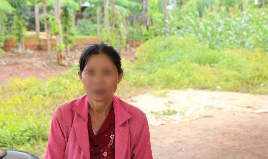 Bi kịch 'vợ nhí', chồng giận vạch 'của quý' hạ nhục