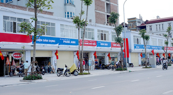 Hà Nội có thêm 11 tuyến phố mặc đồng phục quảng cáo