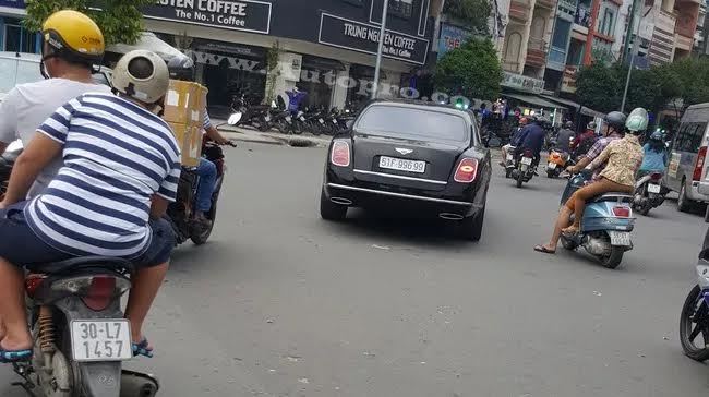 Choáng với xe siêu sang Bentley Mulsanne mang biển số 