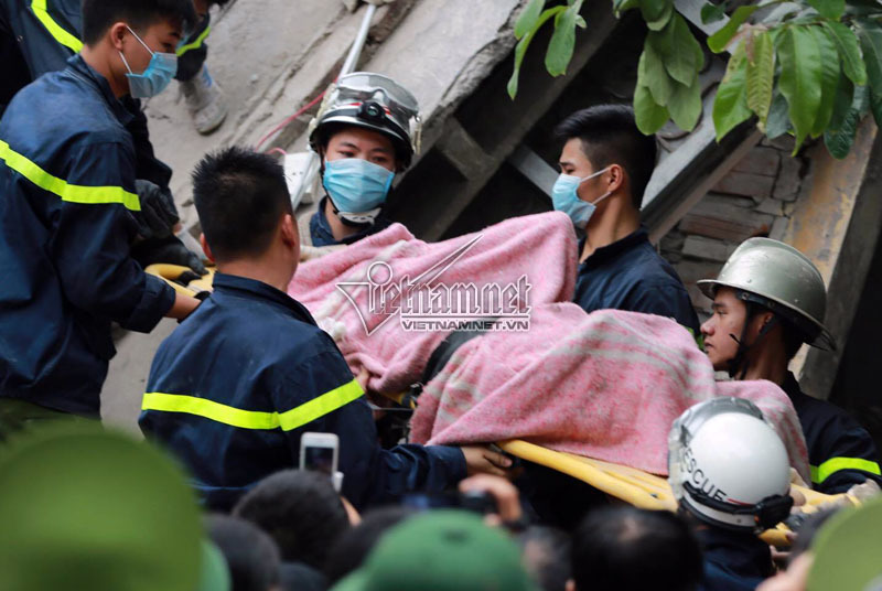 Hà Nội: Sập nhà 4 tầng, 2 người tử vong