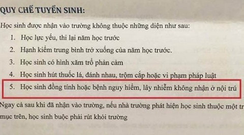 Trường học không nhận học sinh đồng tính