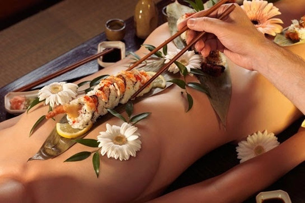 Cận cảnh những bữa tiệc sushi khỏa thân trên khắp thế giới