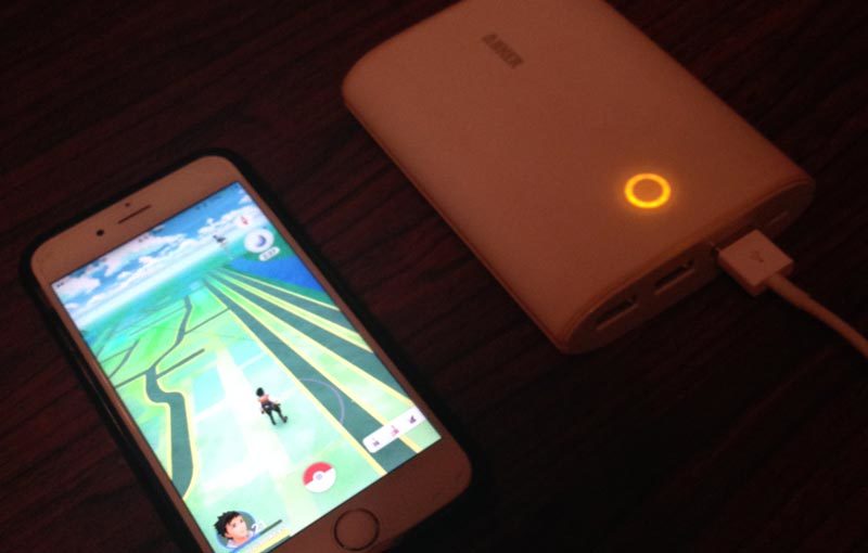 Sạc dự phòng đắt hàng vì Pokemon Go