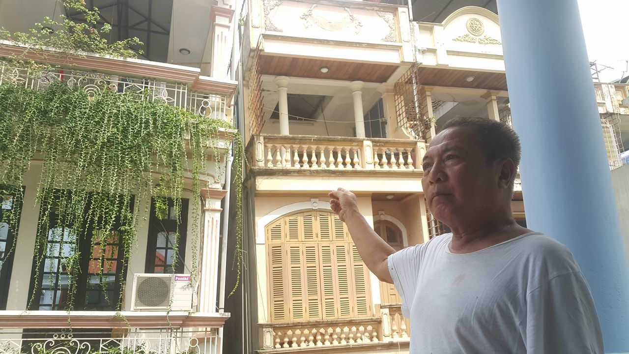 Nhà nghiêng chực sập: Sở Xây dựng đã báo lên thành phố
