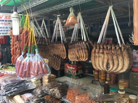 Chợ Miên, Sài Gòn, khô cá lóc, Camphuchia, quận 10, Lê Hồng Phong