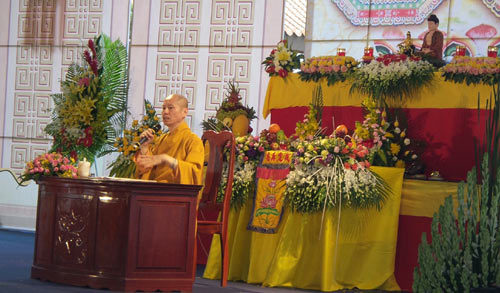 Đại lễ Vu Lan cầu siêu tại nghĩa trang Phúc An Viên