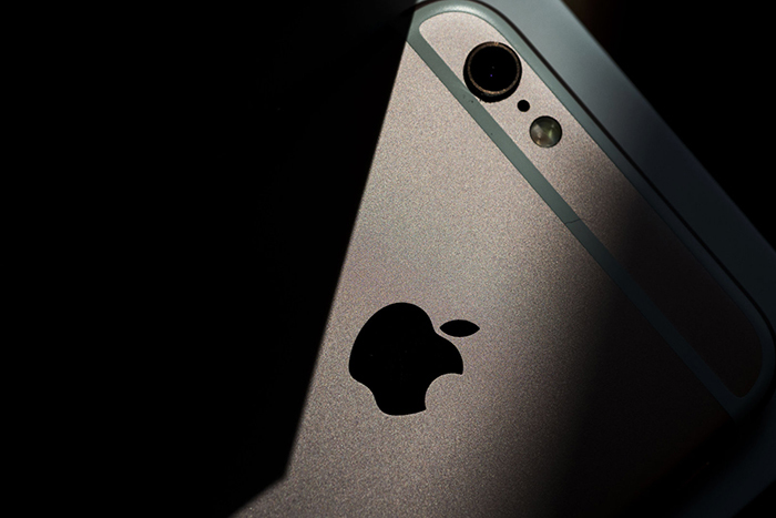 Bloomberg: iPhone 7 sẽ có nút home cảm ứng lực