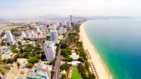 Chưa thoát nghịch lý thừa cao cấp, thiếu giá rẻ
