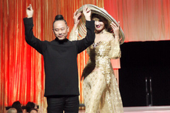 Võ Việt Chung giành cú đúp giải thưởng thời trang