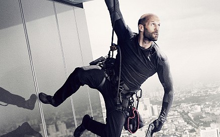 Jason Statham trở lại cực ngầu trong ‘Sát thủ thợ máy 2'