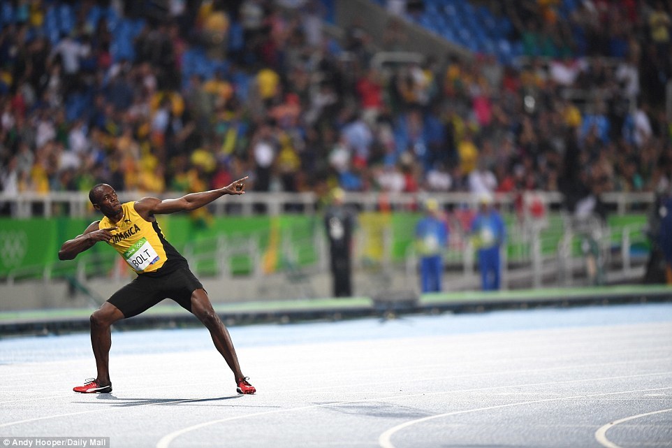 Usain Bolt giành HCV, vô đối trên đường chạy 200m