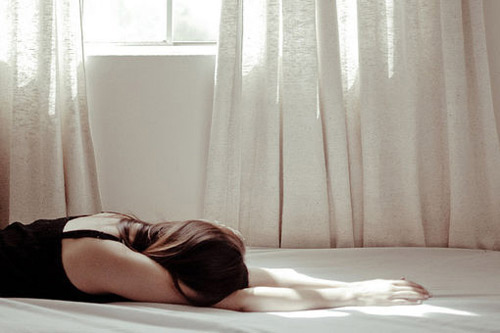 Chồng đánh tôi không thương tiếc để bảo vệ người tình