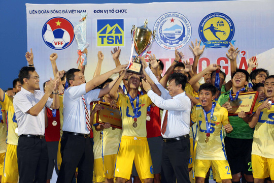 U17 Đồng Tháp truất ngôi vương của PVF