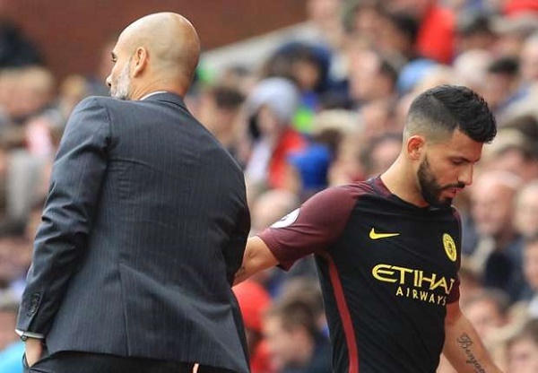 Chơi bùng nổ, Aguero vẫn bị Pep dằn mặt