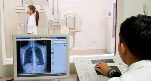 ‘Đắp chiếu’ máy xét nghiệm bạc tỉ chỉ vì thiếu người