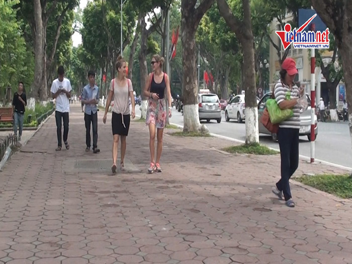 Cấm phương tiện cá nhân xung quanh Hồ Gươm 2 ngày cuối tuần