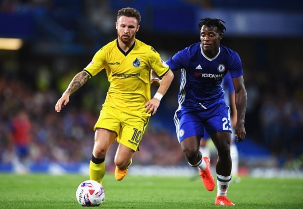 Chelsea chết hụt tại Stamford Bridge, Liverpool thắng