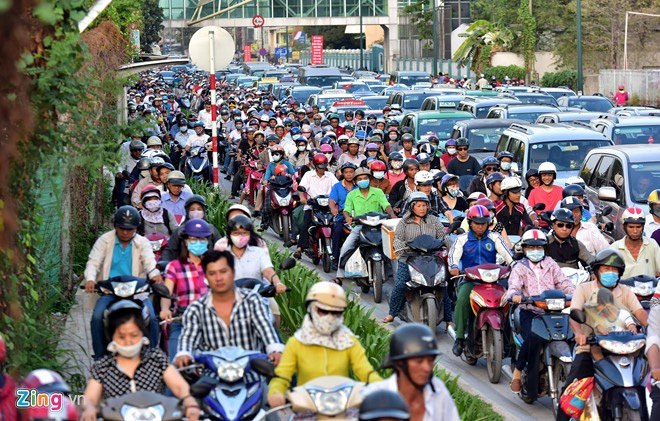Cấm ô tô theo giờ quanh sân bay Tân Sơn Nhất