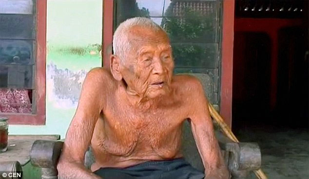 Người sống lâu nhất thế giới chỉ ước được chết