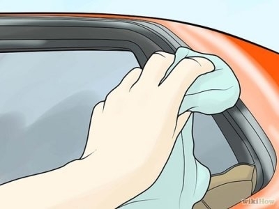 Xử lý cửa sổ trời trên xe ô tô bị hở như thế nào?